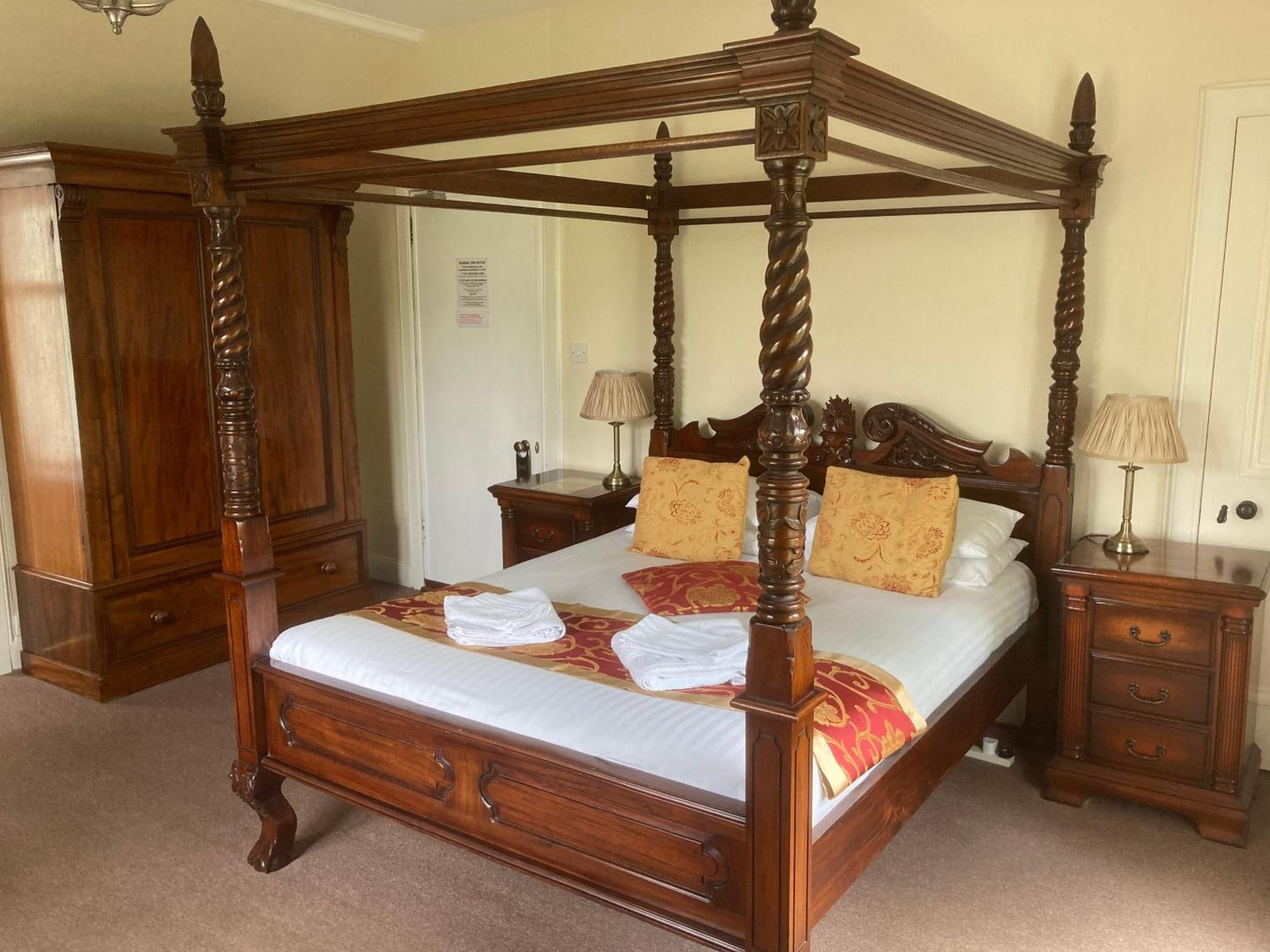 Hotel Glenorchy Lodge-rooms Only *