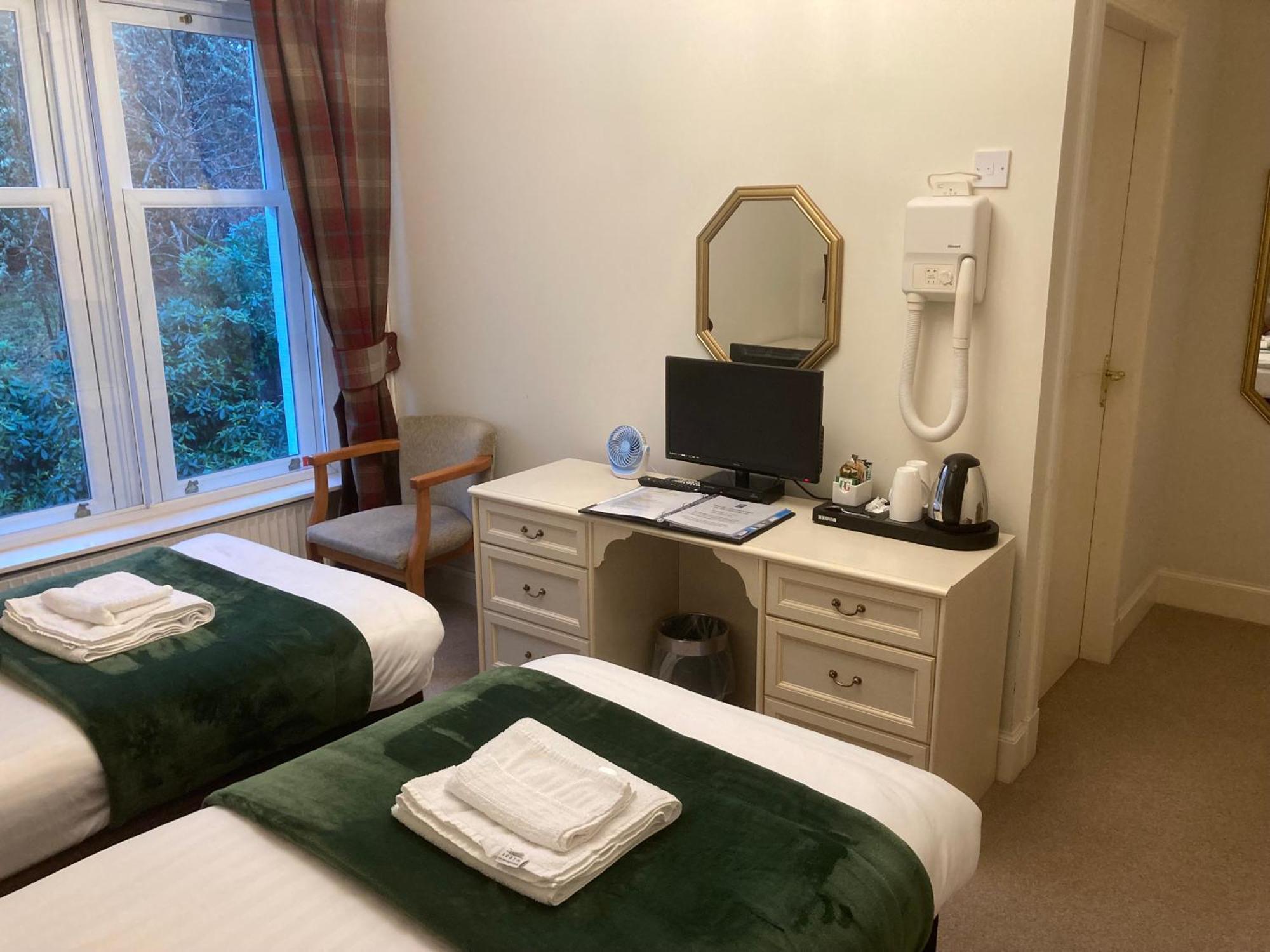 Glenorchy Lodge-rooms Only Hotel *